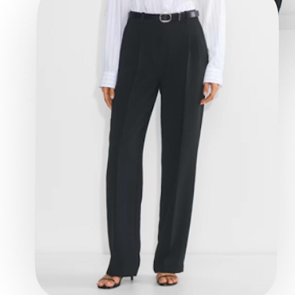 NWOT ARITZIA "THE EFFORTLESS PANT" TROUSER, SIZE 4 REG